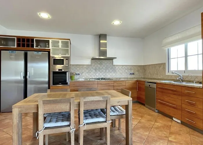 Villa En Blanes